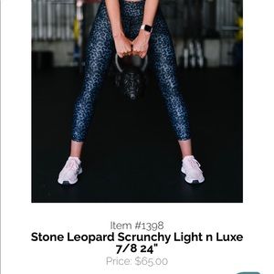 Zyia Stone Leopard scrunchy Light n Luxe leggings
